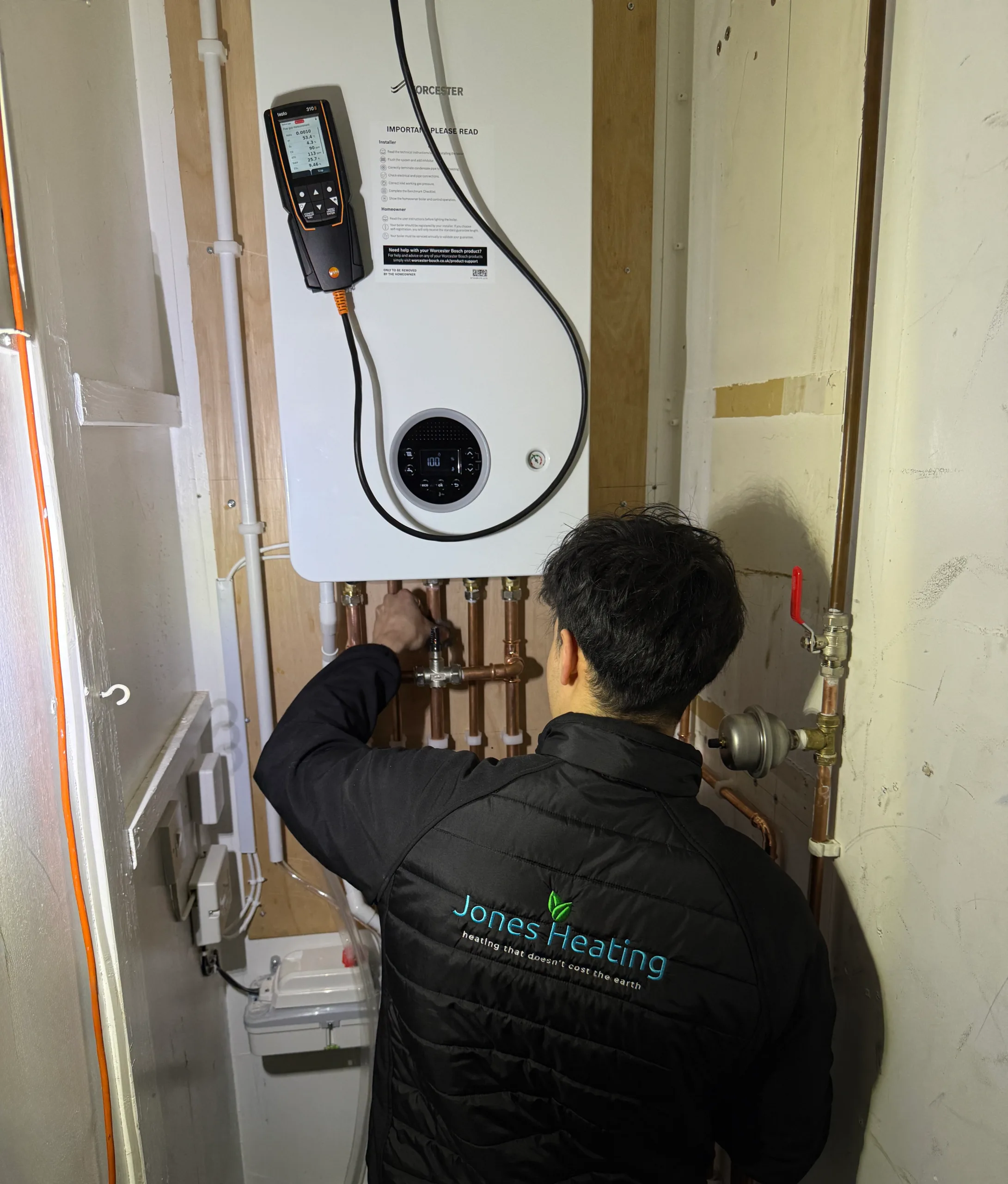 Boiler Installation in Dunfermline by Our Trainee Engineer 1 Boiler Installation in Dunfermline by Our Trainee Engineer